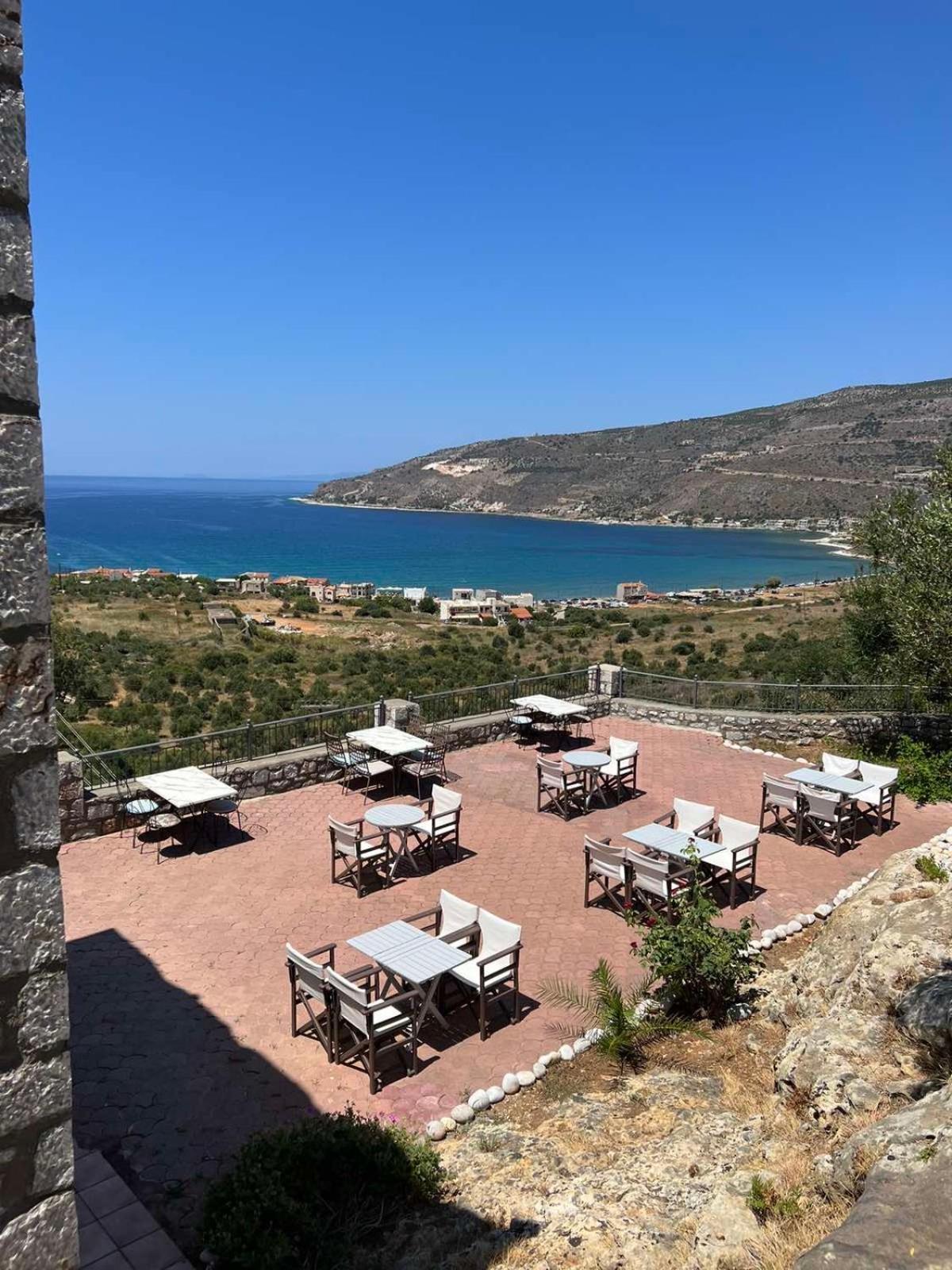 Onar Mani Suites Néon Oítilon Esterno foto