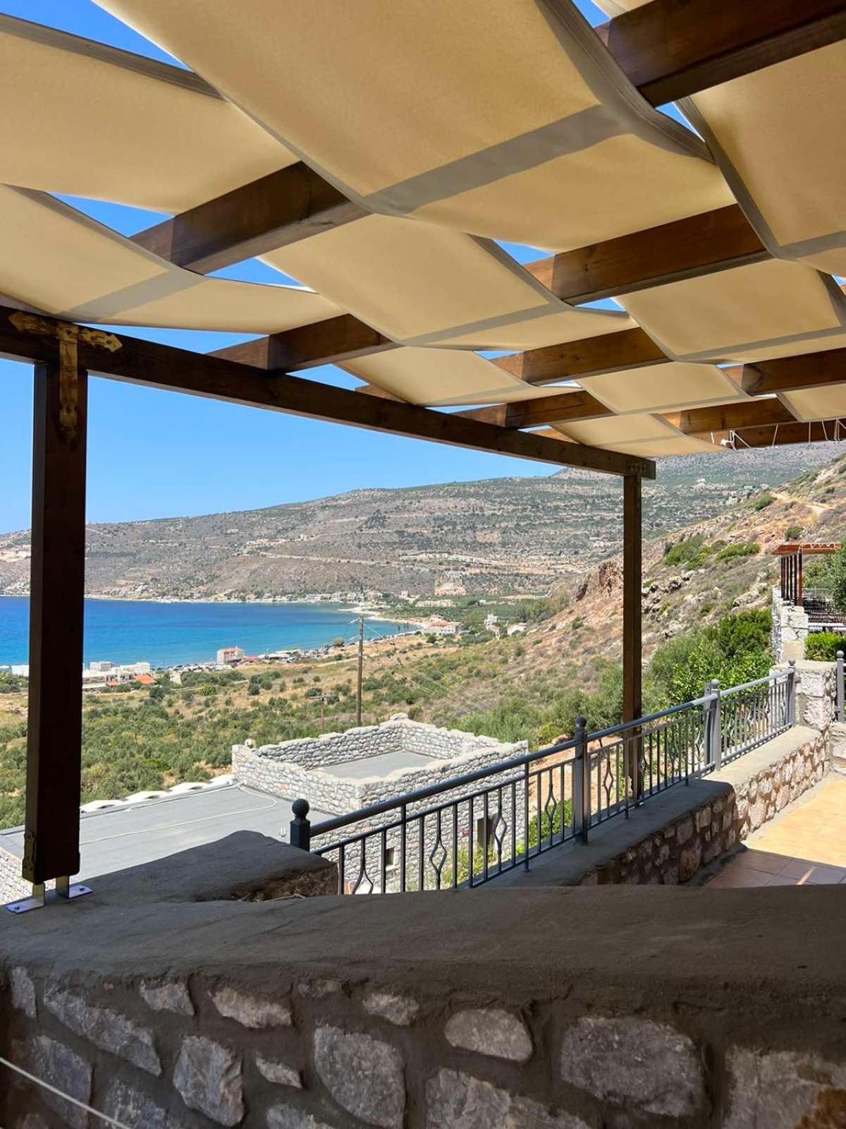 Onar Mani Suites Néon Oítilon Esterno foto