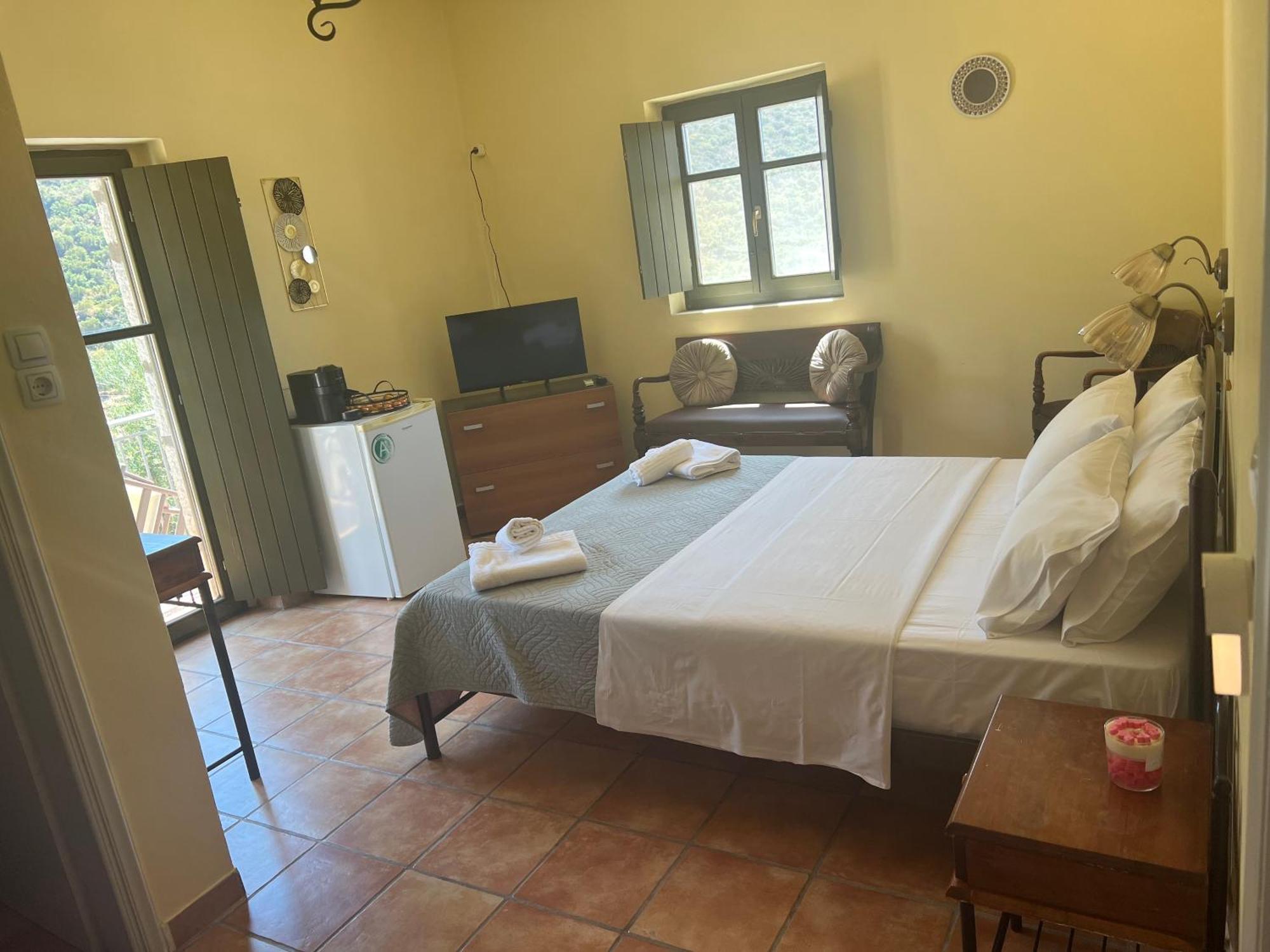 Onar Mani Suites Néon Oítilon Esterno foto