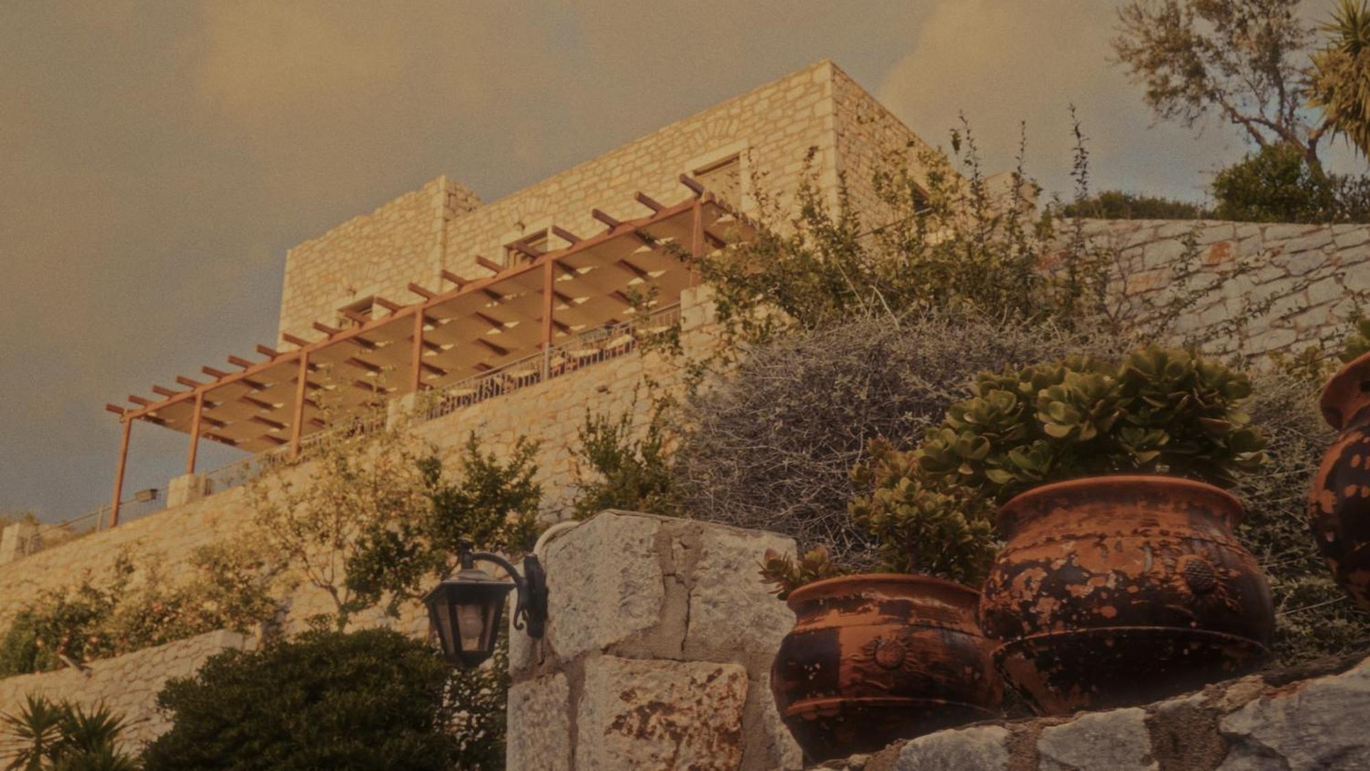 Onar Mani Suites Néon Oítilon Esterno foto