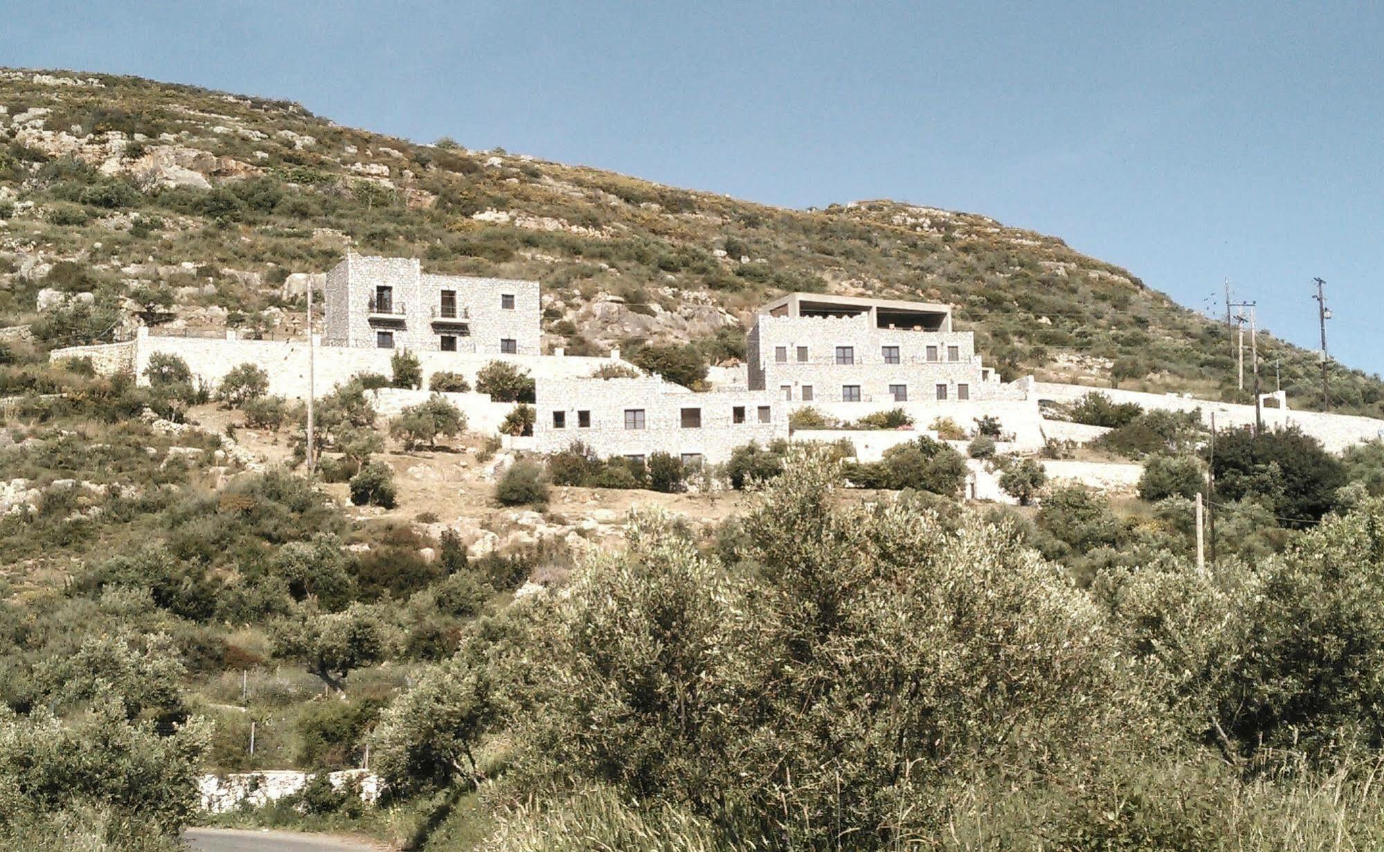 Onar Mani Suites Néon Oítilon Esterno foto